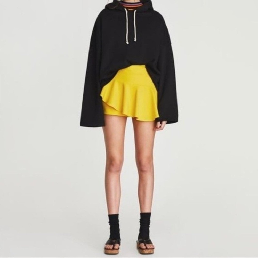 ZARA Yellow Ruffle Skort Shorts Size Medium Pleated Flounce Skirt